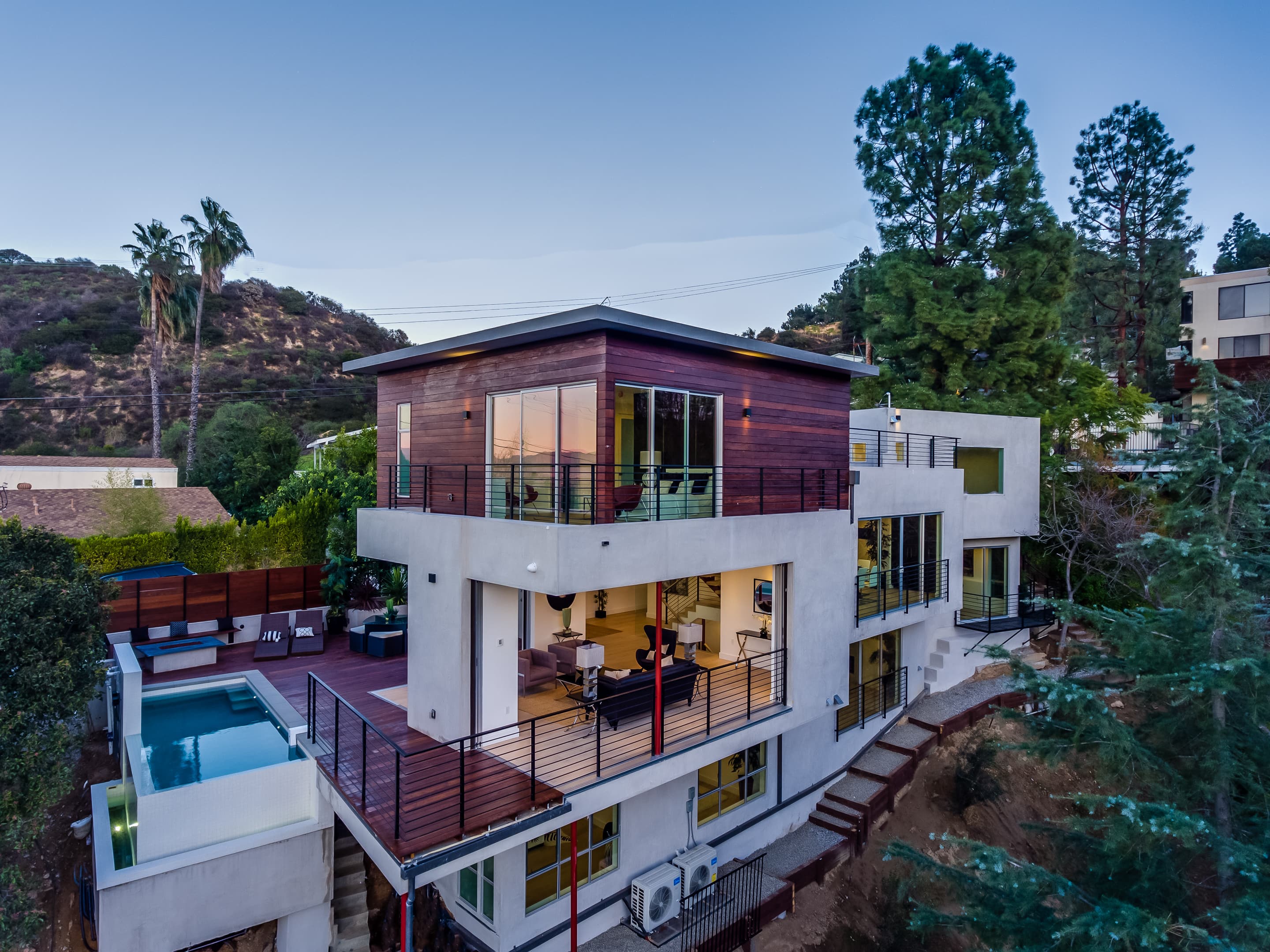 LA SFR Portfolio - 1